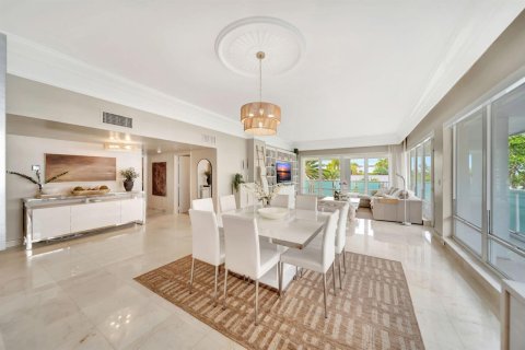 Condominio en venta en Fort Lauderdale, Florida, 4 dormitorios, 278.99 m2 № 2077448 - foto 11