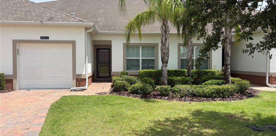 Casa en Clermont, Florida 2 dormitorios, 127.65 m2 № 1835053