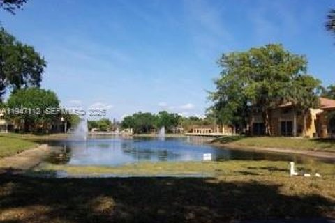 Copropriété à vendre à West Palm Beach, Floride: 2 chambres, 115.76 m2 № 2003264 - photo 15