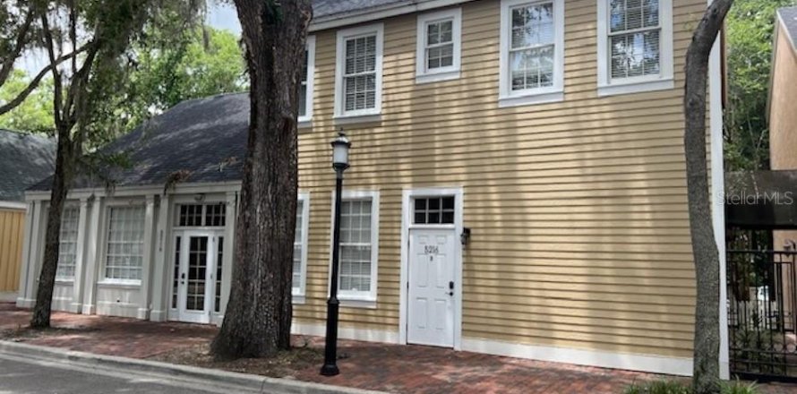 Propiedad comercial en Gainesville, Florida 160.54 m2 № 1918196