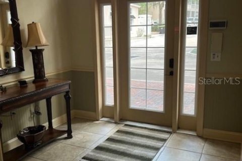 Propiedad comercial en alquiler en Gainesville, Florida, 160.54 m2 № 1918196 - foto 3