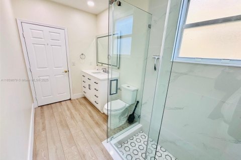House in Miramar, Florida 4 bedrooms, 285.86 sq.m. № 1889683 - photo 17