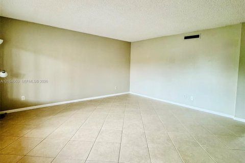Appartement à louer à Davie, Floride: 2 chambres, 89.46 m2 № 2411738 - photo 4