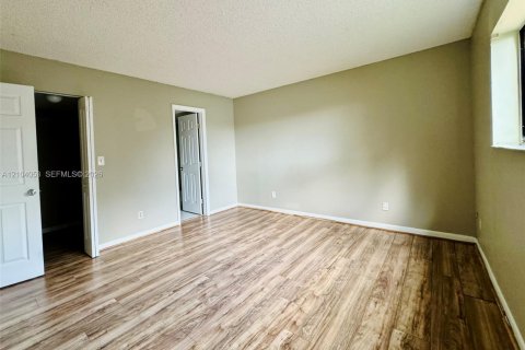 Appartement à louer à Davie, Floride: 2 chambres, 89.46 m2 № 2411738 - photo 11