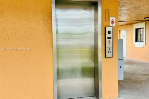 Appartement à louer à Davie, Floride: 2 chambres, 89.46 m2 № 2411738 - photo 21