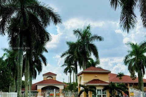 Appartement à louer à Davie, Floride: 2 chambres, 89.46 m2 № 2411738 - photo 2