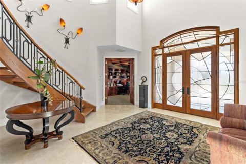 House in Saint Petersburg, Florida 4 bedrooms, 716.28 sq.m. № 1632473 - photo 9
