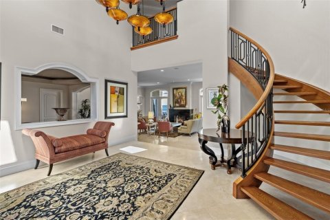 House in Saint Petersburg, Florida 4 bedrooms, 716.28 sq.m. № 1632473 - photo 11