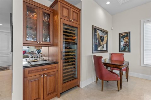House in Saint Petersburg, Florida 4 bedrooms, 716.28 sq.m. № 1632473 - photo 20