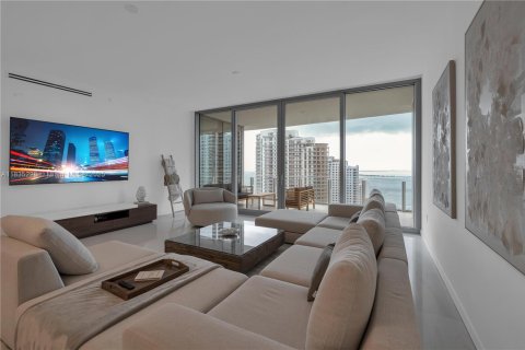 Condo in Miami, Florida, 4 bedrooms  № 1818125 - photo 7