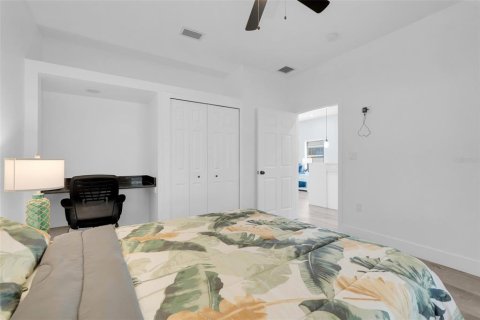 Immobilier commercial à vendre à Daytona Beach, Floride: 5 chambres, 297.94 m2 № 2145526 - photo 12