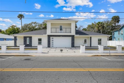 Immobilier commercial à vendre à Daytona Beach, Floride: 5 chambres, 297.94 m2 № 2145526 - photo 2