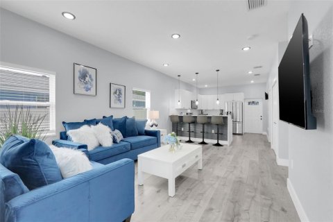 Immobilier commercial à vendre à Daytona Beach, Floride: 5 chambres, 297.94 m2 № 2145526 - photo 16
