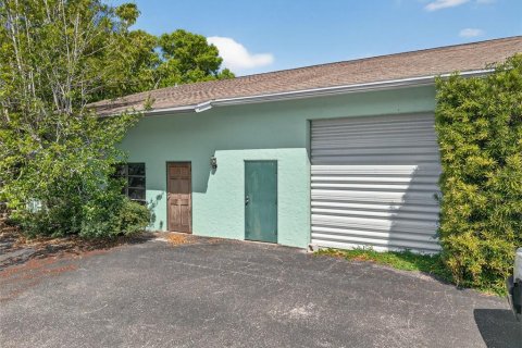 Commercial property in Punta Gorda, Florida 167.22 sq.m. № 2214109 - photo 6