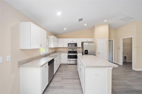 House in Dunnellon, Florida 3 bedrooms, 129.97 sq.m. № 1883079 - photo 5