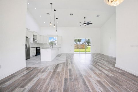 Casa en venta en Ocala, Florida, 4 dormitorios, 251.39 m2 № 2350213 - foto 15