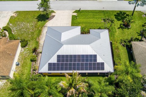 Casa en venta en Jensen Beach, Florida, 3 dormitorios, 166.67 m2 № 2177067 - foto 14