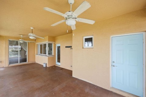 Casa en venta en Jensen Beach, Florida, 3 dormitorios, 166.67 m2 № 2177067 - foto 20