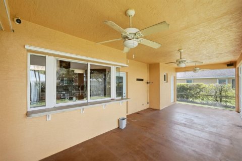 Casa en venta en Jensen Beach, Florida, 3 dormitorios, 166.67 m2 № 2177067 - foto 21