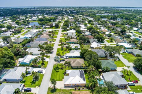 Casa en venta en Jensen Beach, Florida, 3 dormitorios, 166.67 m2 № 2177067 - foto 25