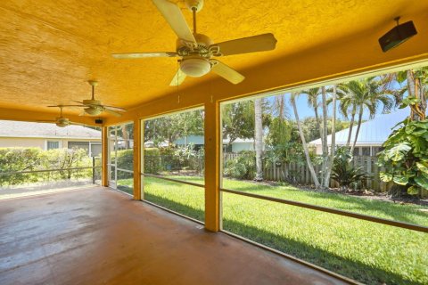 Casa en venta en Jensen Beach, Florida, 3 dormitorios, 166.67 m2 № 2177067 - foto 17
