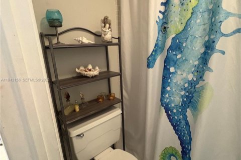 Copropriété à vendre à Pompano Beach, Floride: 2 chambres, 91.23 m2 № 2019545 - photo 29