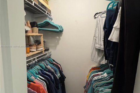 Copropriété à vendre à Pompano Beach, Floride: 2 chambres, 91.23 m2 № 2019545 - photo 27