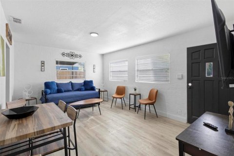 Casa en alquiler en Orlando, Florida, 2 dormitorios, 72.65 m2 № 1243209 - foto 9