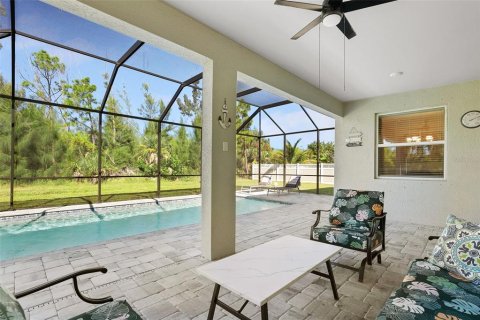 Villa ou maison à vendre à Port Charlotte, Floride: 3 chambres, 184.13 m2 № 2419330 - photo 21