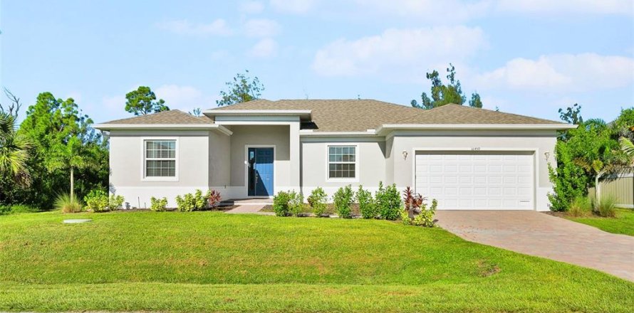 Villa ou maison à Port Charlotte, Floride 3 chambres, 184.13 m2 № 2419330