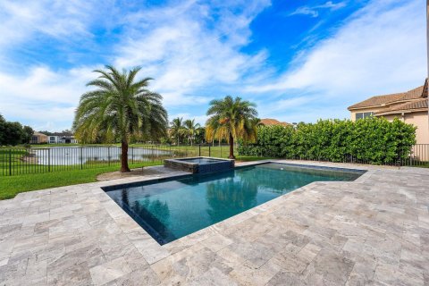 House in Lake Worth, Florida 5 bedrooms, 394.46 sq.m. № 2251539 - photo 6