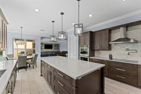 House in Lake Worth, Florida 5 bedrooms, 394.46 sq.m. № 2251539 - photo 15