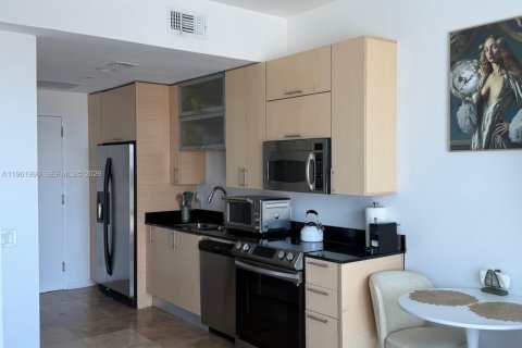 Condominio en venta en Miami, Florida, 1 dormitorio № 2032184 - foto 5