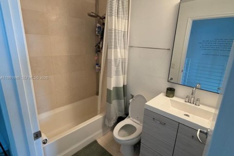 Condominio en venta en Miami, Florida, 1 dormitorio № 2032184 - foto 21