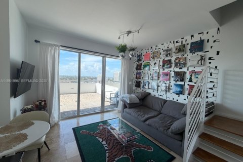 Condominio en venta en Miami, Florida, 1 dormitorio № 2032184 - foto 7