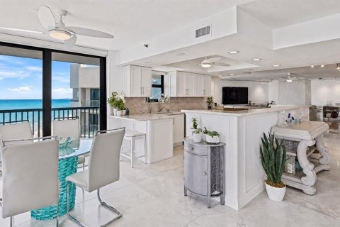 Купить кондоминиум в Клируотер, Флорида 4 комнаты, 328.13м2, № 2294599 - фото 16