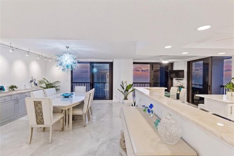 Купить кондоминиум в Клируотер, Флорида 4 комнаты, 328.13м2, № 2294599 - фото 30
