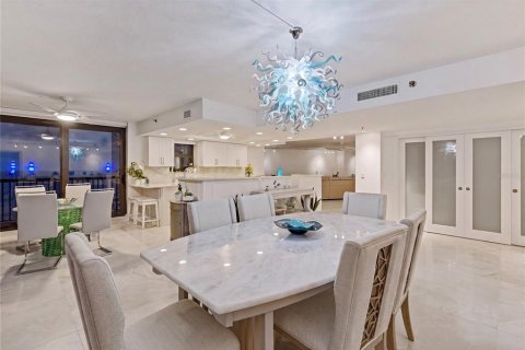 Купить кондоминиум в Клируотер, Флорида 4 комнаты, 328.13м2, № 2294599 - фото 27