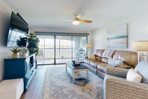 Condo in New Smyrna Beach, Florida, 2 bedrooms  № 1804647 - photo 14