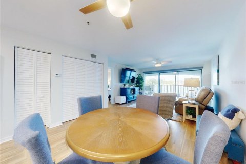 Condo in New Smyrna Beach, Florida, 2 bedrooms  № 1804647 - photo 11
