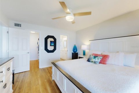 Condo in New Smyrna Beach, Florida, 2 bedrooms  № 1804647 - photo 20