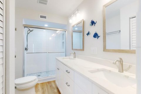 Condo in New Smyrna Beach, Florida, 2 bedrooms  № 1804647 - photo 21