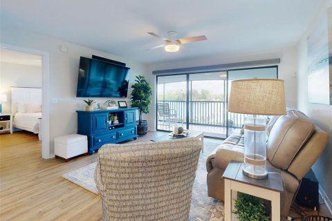 Condo in New Smyrna Beach, Florida, 2 bedrooms  № 1804647 - photo 17
