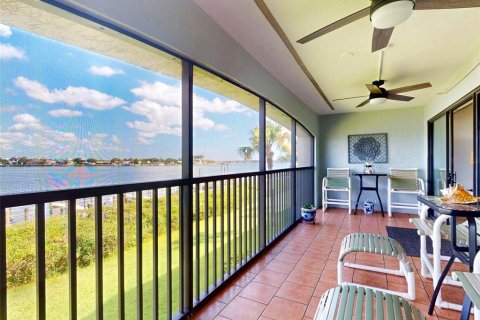 Condo in New Smyrna Beach, Florida, 2 bedrooms  № 1804647 - photo 30