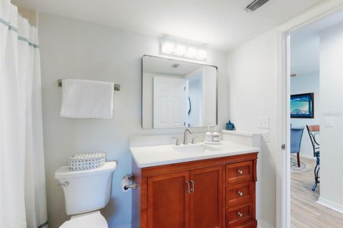 Condo in New Smyrna Beach, Florida, 2 bedrooms  № 1804647 - photo 27