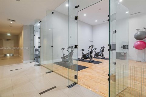 Copropriété à louer à Miami, Floride: 3 chambres, 138.24 m2 № 2025772 - photo 20