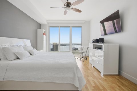 Copropriété à louer à Miami, Floride: 3 chambres, 138.24 m2 № 2025772 - photo 9