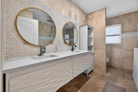 Villa ou maison à vendre à Clearwater, Floride: 4 chambres, 193.98 m2 № 2419567 - photo 15