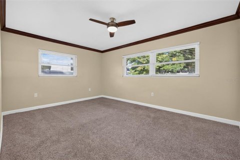 Villa ou maison à vendre à Clearwater, Floride: 4 chambres, 193.98 m2 № 2419567 - photo 10