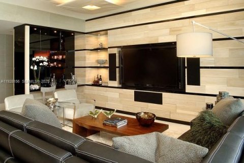 Купить кондоминиум в Санни-Айлс-Бич, Флорида 3 спальни, 257.15м2, № 1988290 - фото 4